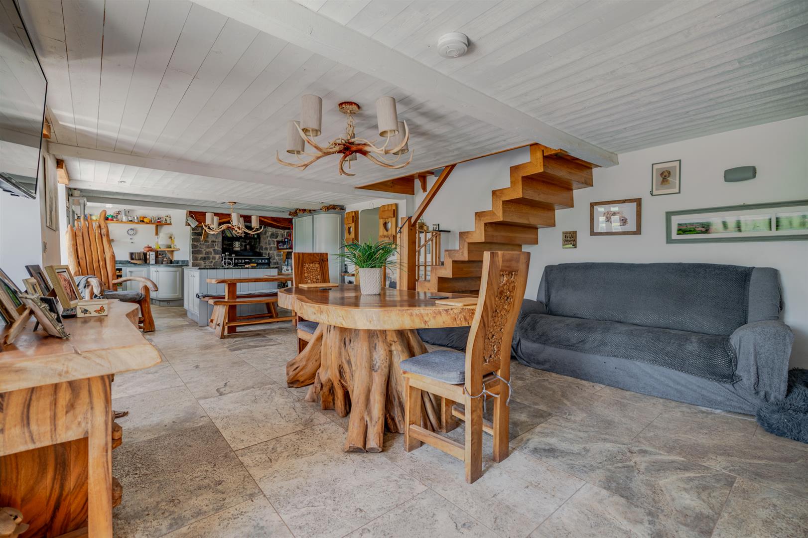 Pen Y Banc, Llangyndeyrn, Kidwelly, SA17 5ES